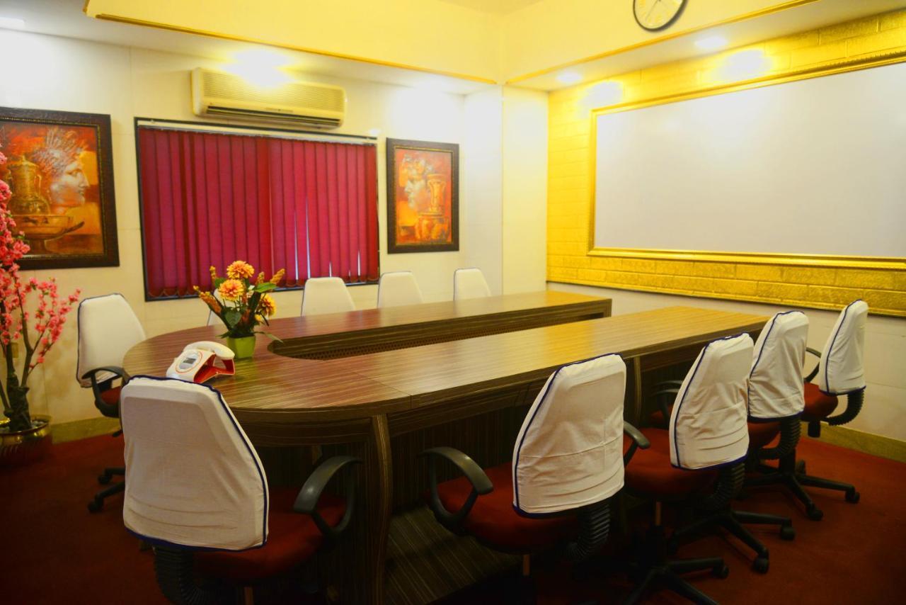 The Grand Krishna Rooms バンガロール エクステリア 写真