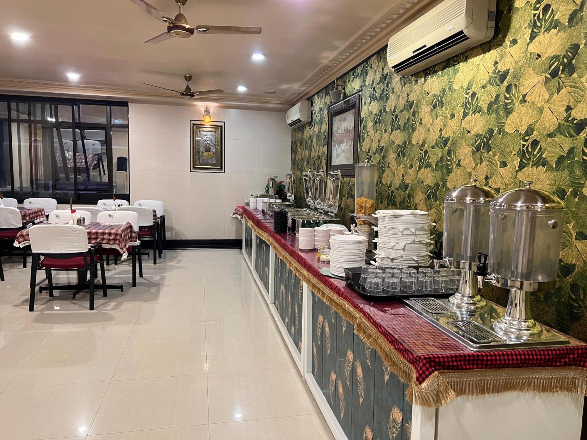 The Grand Krishna Rooms バンガロール エクステリア 写真