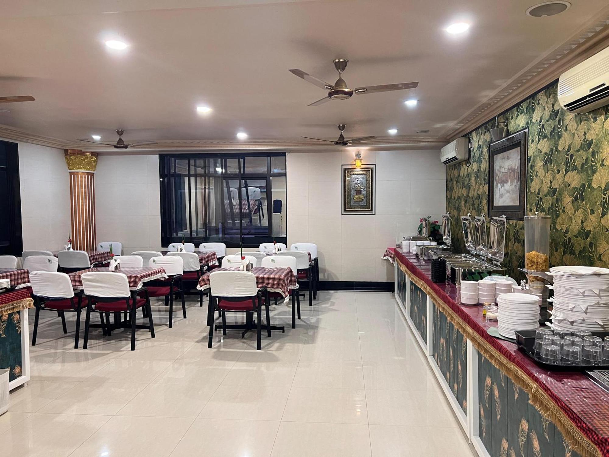 The Grand Krishna Rooms バンガロール エクステリア 写真