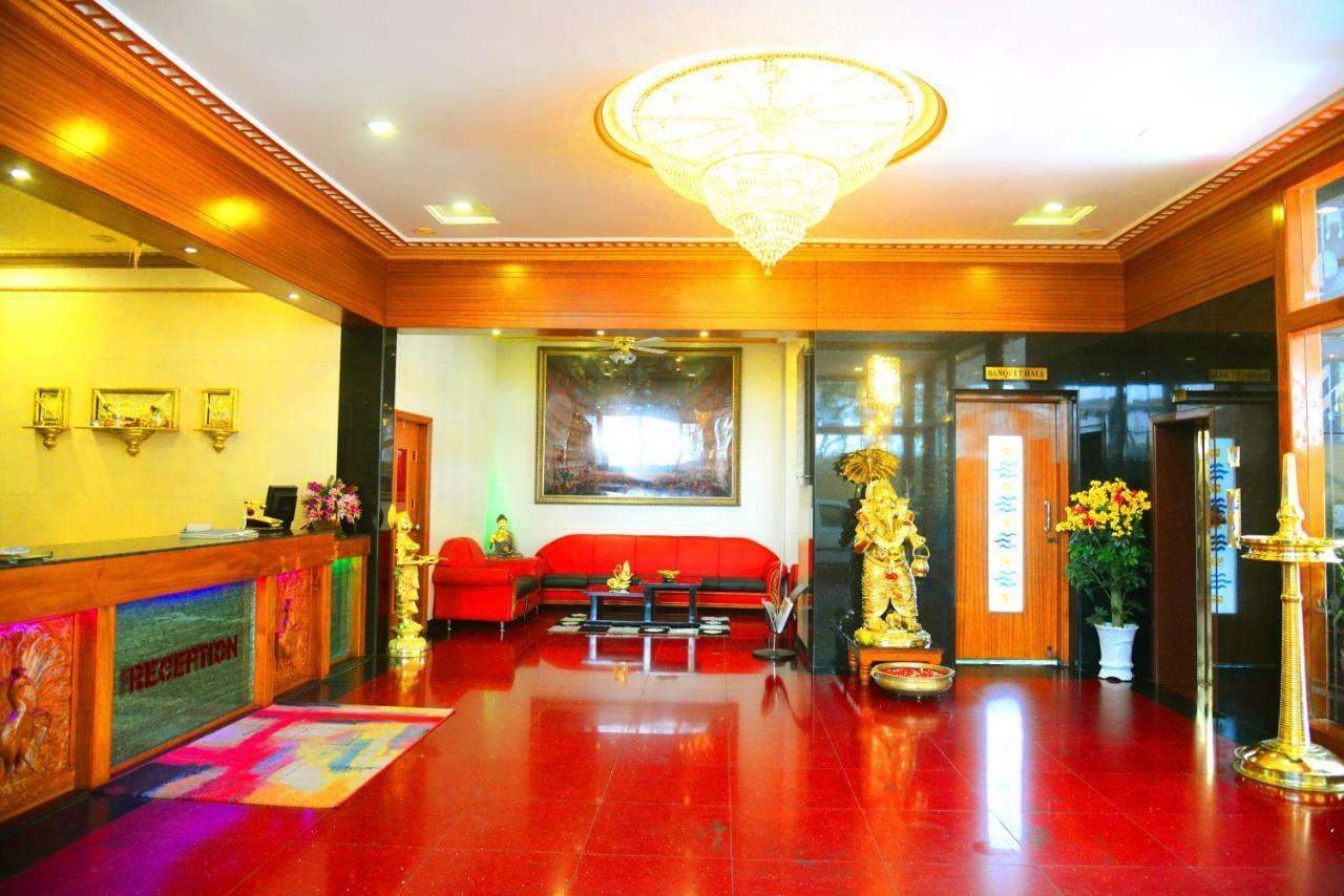 The Grand Krishna Rooms バンガロール エクステリア 写真